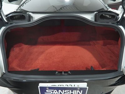 ASTON MARTIN DB11 - 10