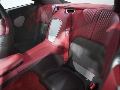 ASTON MARTIN DB11 - 9