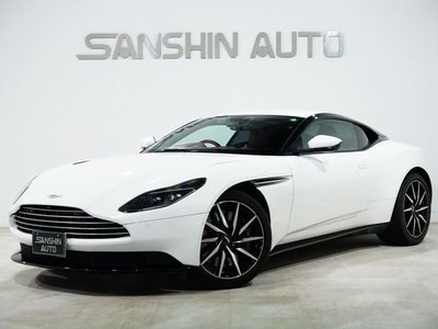 ASTON MARTIN DB11 - 1