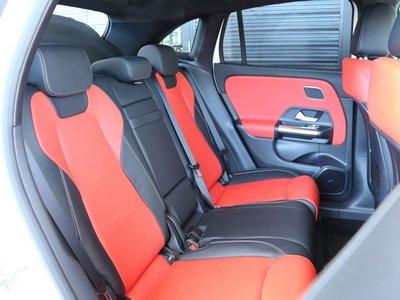2025 Mercedes-BENZ GLA — фото 6