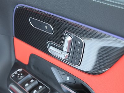 2025 Mercedes-BENZ GLA — миниатюра 12