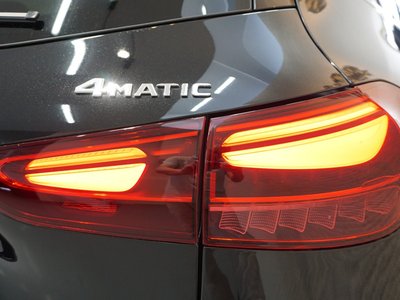 MERCEDES-BENZ GLA - 7