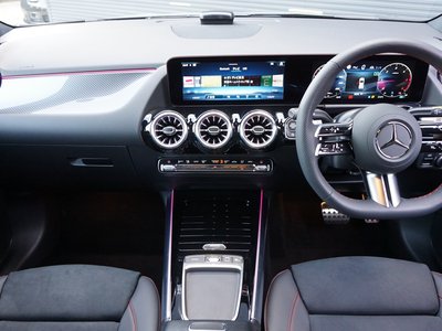 MERCEDES-BENZ GLA - 2