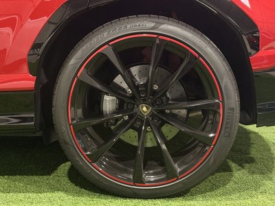 2021 Lamborghini URUS thumbnail 48