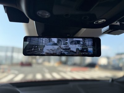 2021 Lamborghini URUS thumbnail 44