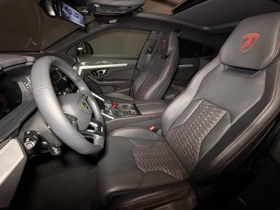 2021 Lamborghini URUS thumbnail 22