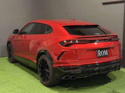 2021 Lamborghini URUS thumbnail 13