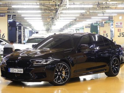 2023 BMW M5 照片 1