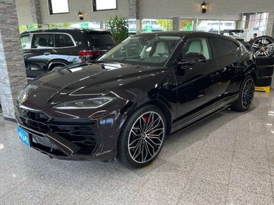 LAMBORGHINI URUS - 4