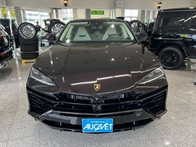 LAMBORGHINI URUS - 6