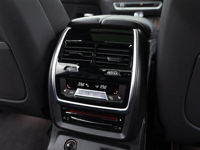 2020 BMW X7 — миниатюра 72