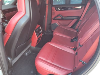 2022 Porsche CAYENNE 照片 6