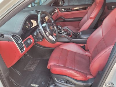 2022 Porsche CAYENNE 照片 3