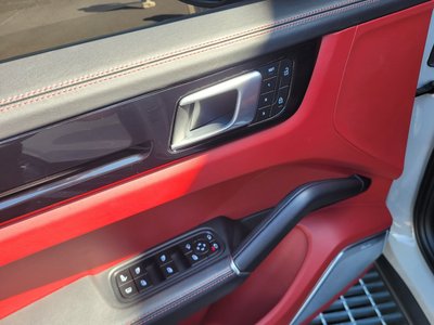 2022 Porsche CAYENNE 缩略图 12