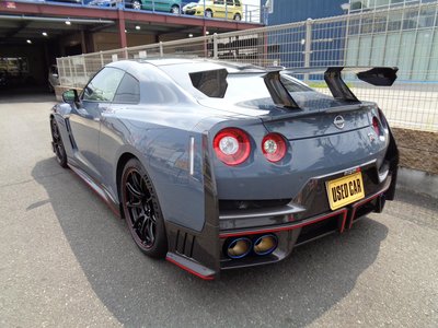 NISSAN GT-R - 7