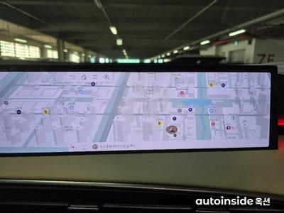 2025 Genesis GV70 — миниатюра 13