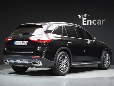 2024 Mercedes-BENZ GLC photo 4