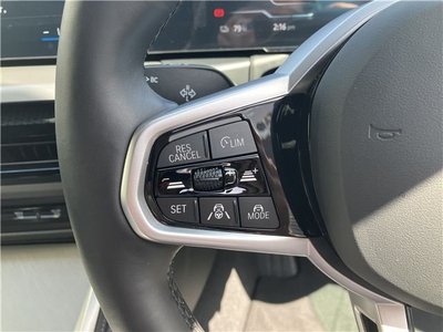 2025 BMW I4 — миниатюра 21