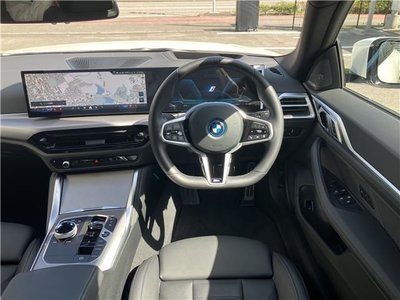 2025 BMW I4 — миниатюра 17