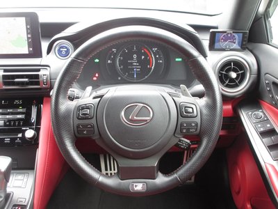2021 Lexus IS 缩略图 13