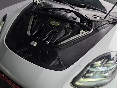 PORSCHE PANAMERA - 7