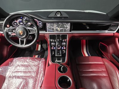 PORSCHE PANAMERA - 5