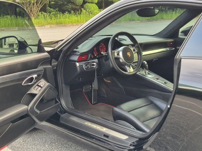 PORSCHE 911 - 8