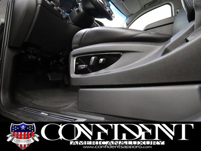 2016 Cadillac ESCALADE — миниатюра 32