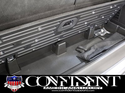 2016 Cadillac ESCALADE — миниатюра 77