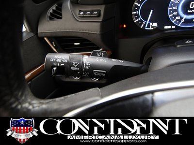 2016 Cadillac ESCALADE — миниатюра 35