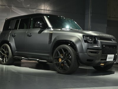 LAND ROVER DEFENDER - 2