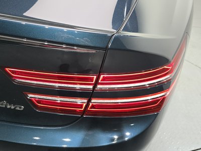 GENESIS G80 (RG3) - 10