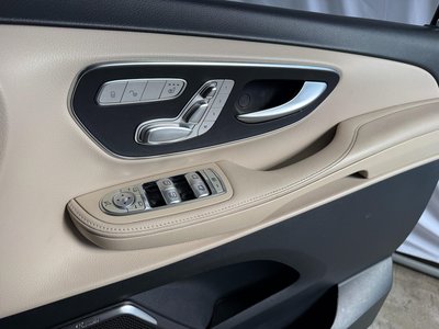 صورة مصغرة 30 لـ 2020 Mercedes-BENZ V-CLASS