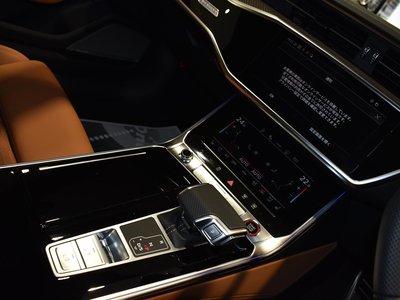 2025 AUDI RS6 AVANT — миниатюра 22