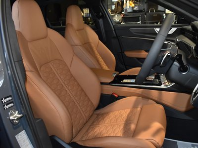2025 AUDI RS6 AVANT — миниатюра 28