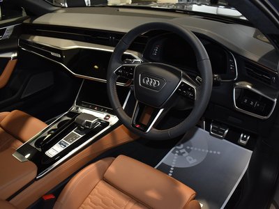 2025 AUDI RS6 AVANT — миниатюра 30