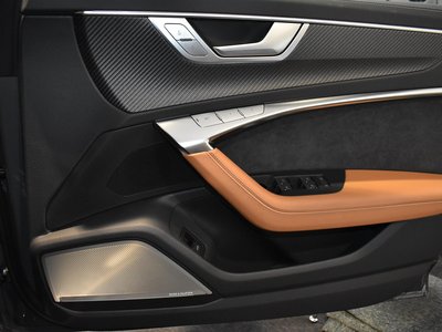 2025 AUDI RS6 AVANT — миниатюра 23