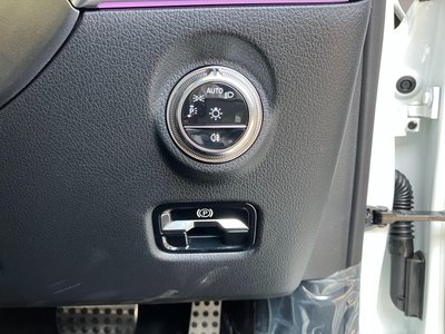 2025 Mercedes-BENZ C-CLASS thumbnail 22