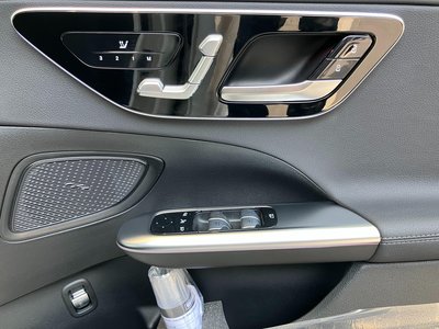 2025 Mercedes-BENZ C-CLASS thumbnail 23