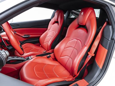 صورة مصغرة 12 لـ 2016 FERRARI 488 GTB