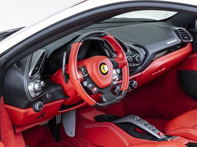صورة مصغرة 14 لـ 2016 FERRARI 488 GTB