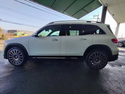 MERCEDES-BENZ GLB - 10