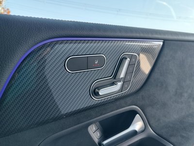 MERCEDES-BENZ GLB - 3