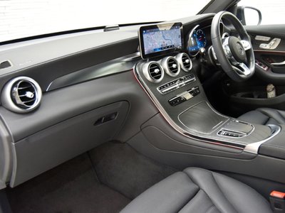 MERCEDES-BENZ GLC - 8