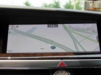 2020 Genesis G90 thumbnail 15
