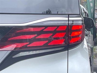2025 Toyota ALPHARD thumbnail 26