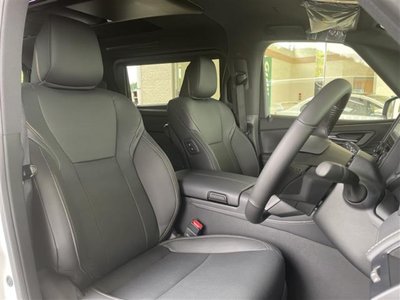 2025 Toyota ALPHARD thumbnail 31