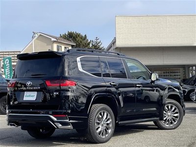 TOYOTA LAND CRUISER 300 - 5