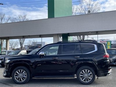 TOYOTA LAND CRUISER 300 - 7