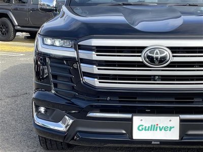 TOYOTA LAND CRUISER 300 - 6